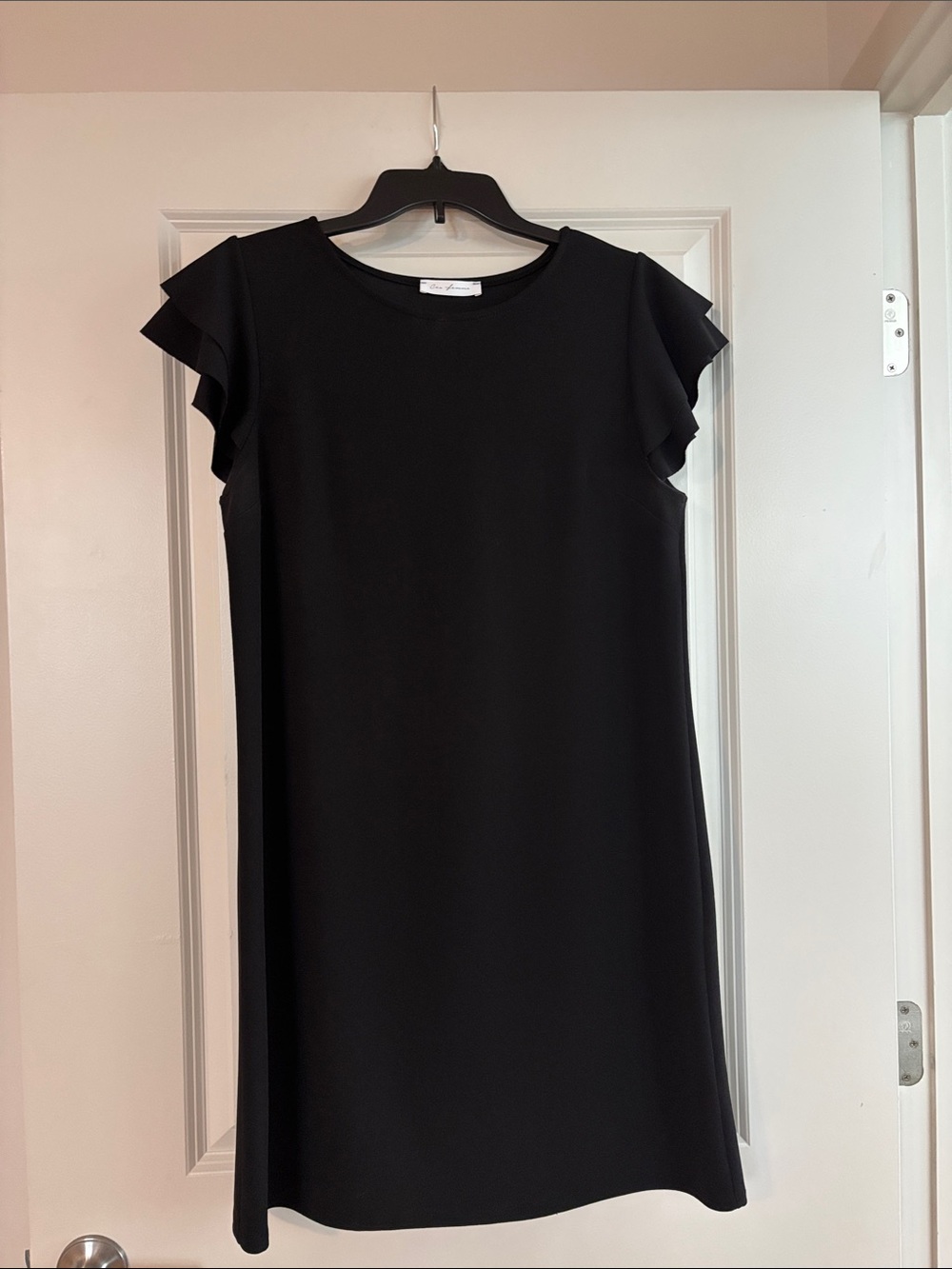 Ces Femme Black Flutter-Sleeve Shift Dress